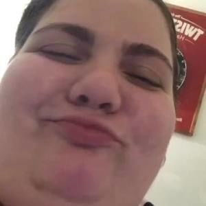 Meet your Posher, Alyssia